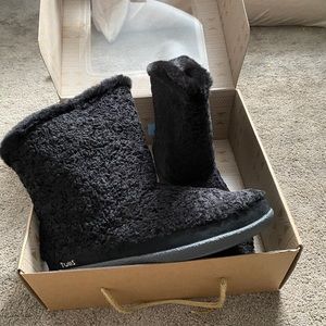TOMS booties